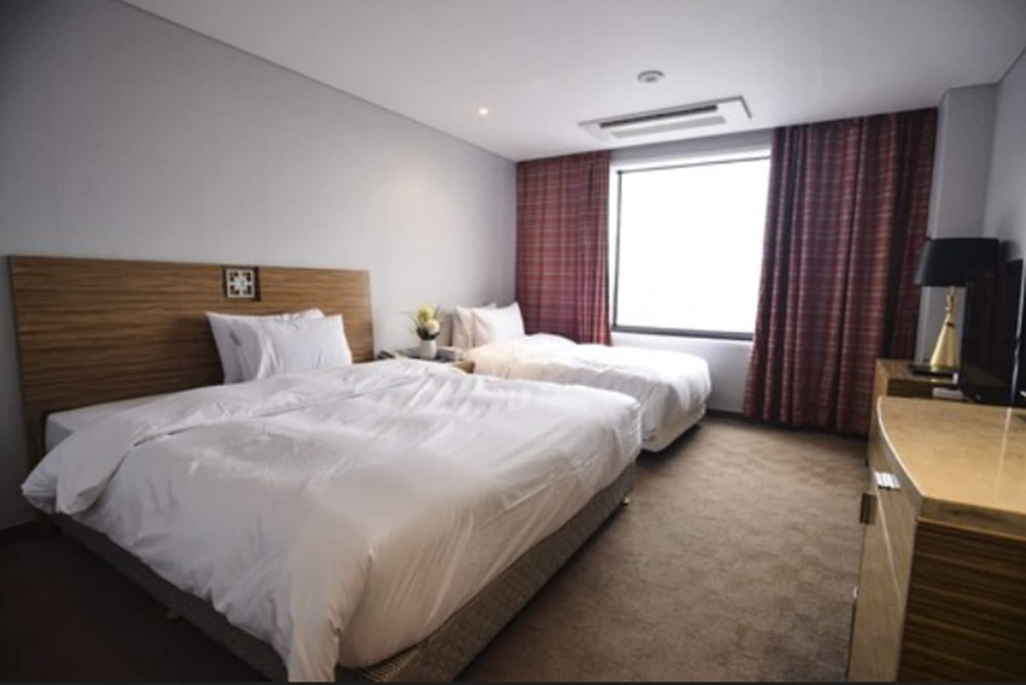 Philos Hotel Phohang Kültér fotó