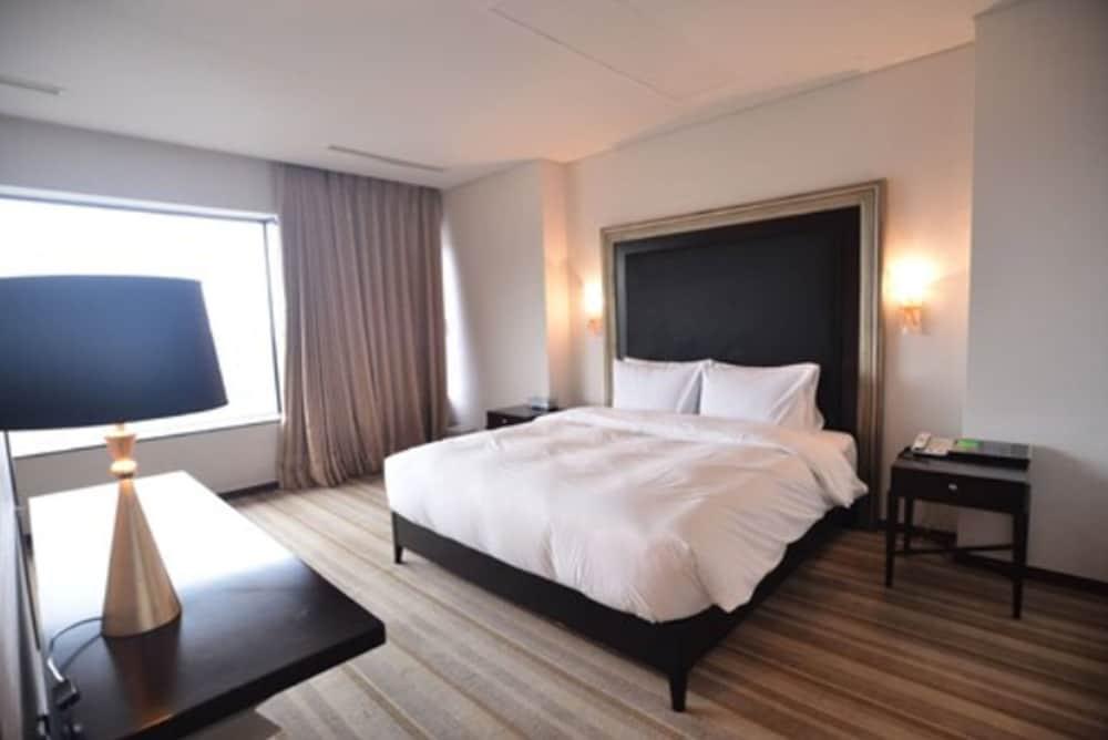 Philos Hotel Phohang Kültér fotó