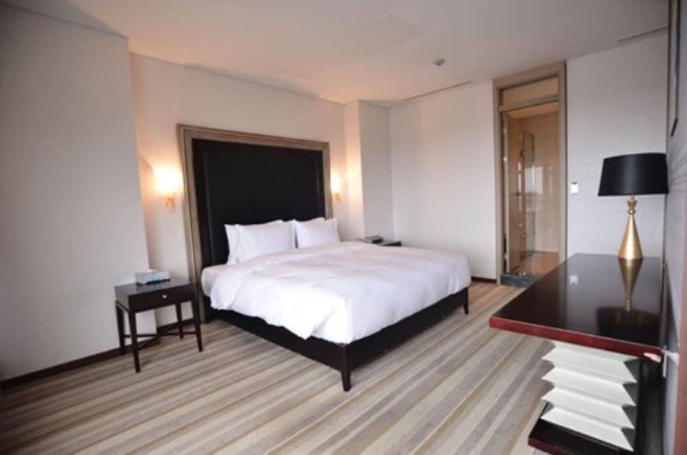 Philos Hotel Phohang Kültér fotó