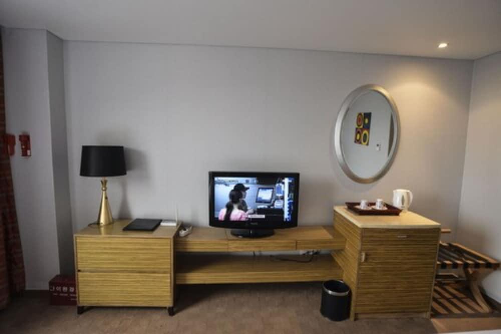 Philos Hotel Phohang Kültér fotó