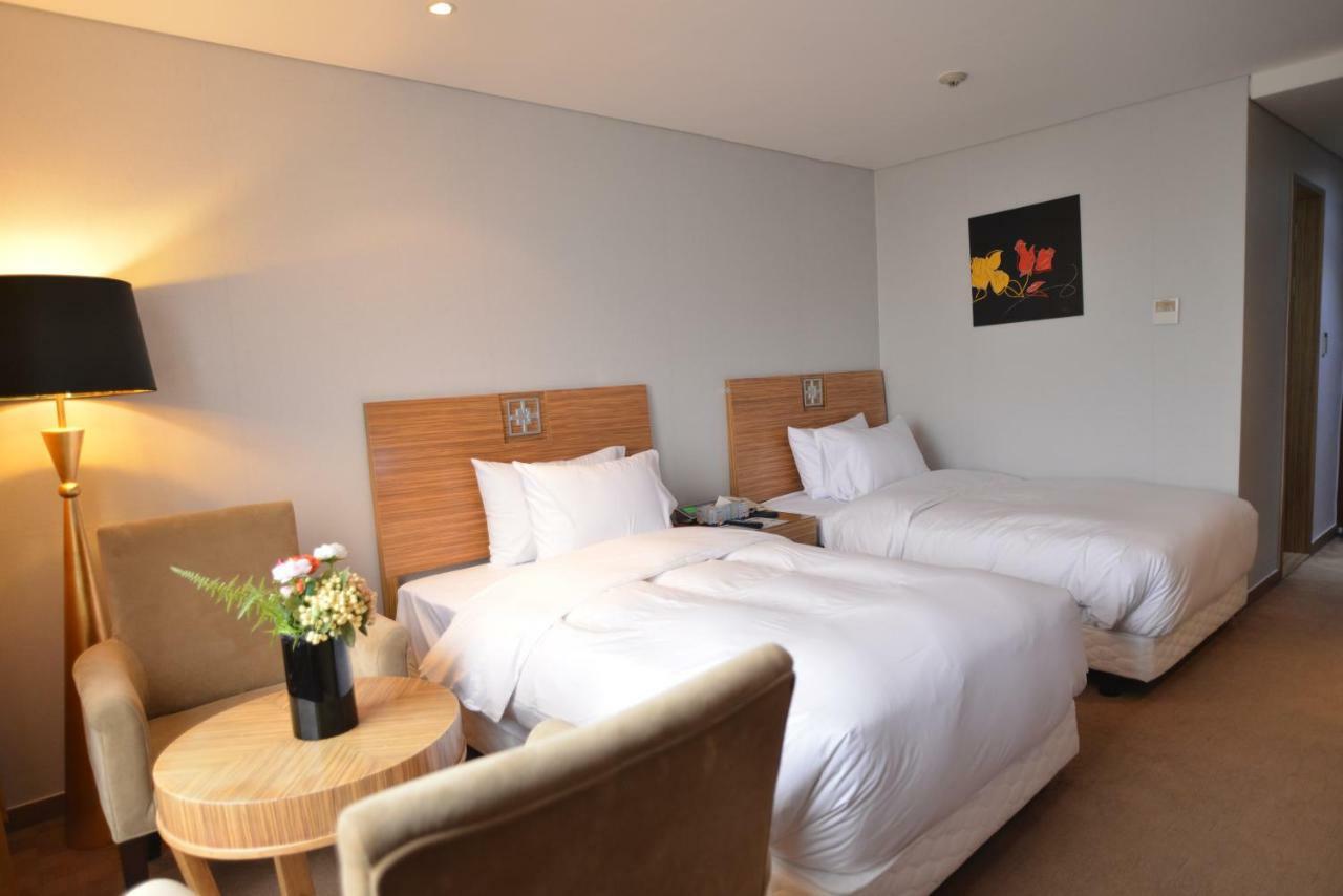 Philos Hotel Phohang Kültér fotó